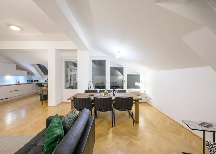 Apartamento Rooftop Haven 120m, 3br, Terrace, Views!